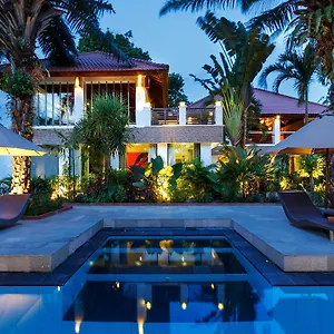 villa-mojo-seminyak-bali.hotelsseminyak.net/